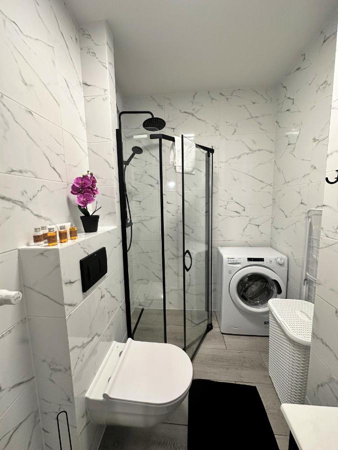 Al-Dom Apartamenty Five Porta Mare Kołobrzeg Eksteriør billede